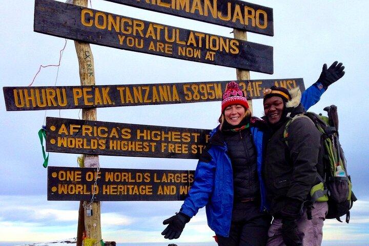 8 dages klatring af Kilimanjaro Machame-ruten i Tanzania