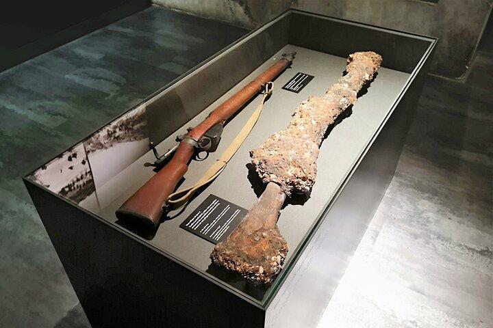 Privat resa från Paris för att besöka Caen Memorial Museum ombord på en skåpbil (4/7 pax)