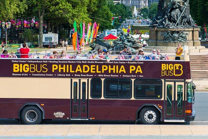Hop On Hop Off Doppeldeckerbustour durch Philadelphia