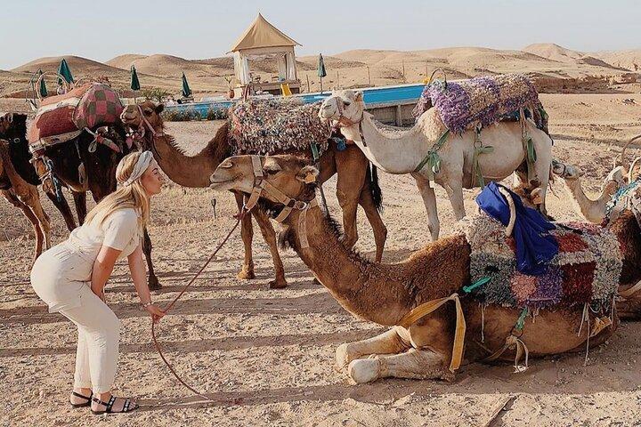 Från Marrakech till Agafay Desert Quad Bike, Camel Ride och middag
