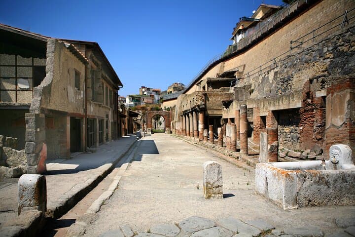 Private Herculaneum Positano and Sorrento from Rome by Fast Train