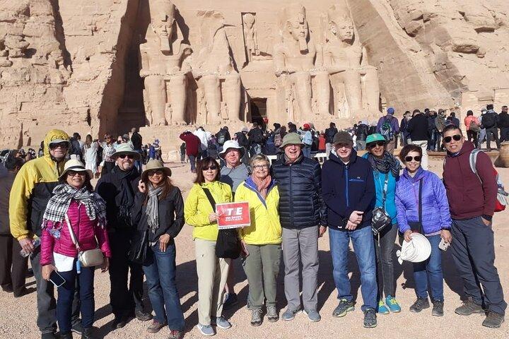 Tour zum Abu Simbel Tempel.