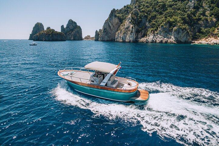 Capri Private Bootstour von Sorrent, Positano oder Neapel