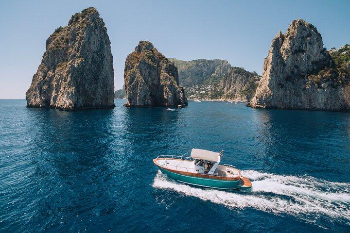 Capri Private Bootstour von Sorrent, Positano oder Neapel