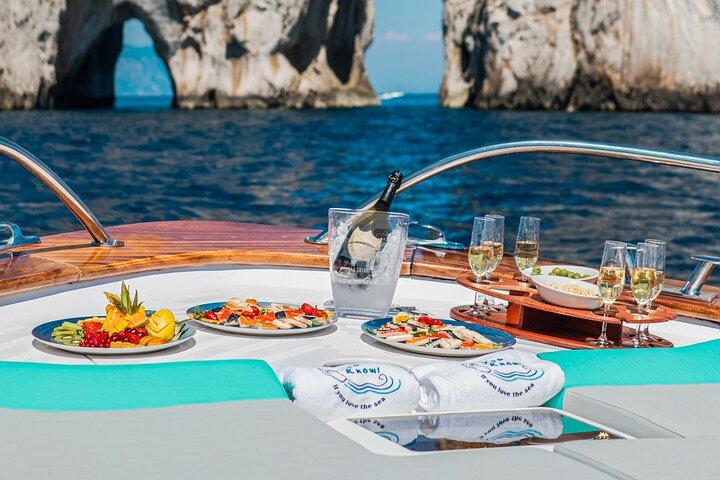Capri Private Bootstour von Sorrent, Positano oder Neapel