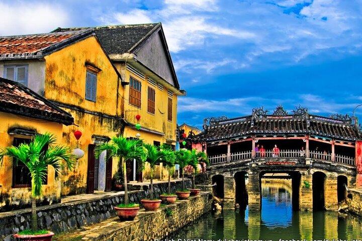 Hoi An Night Market - Excursões de comida de rua na cidade antiga à noite