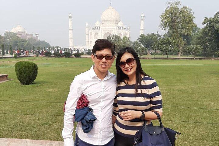 Skip The Line: Taj Mahal & Agra Tour from Jaipur (All-Inclusive)