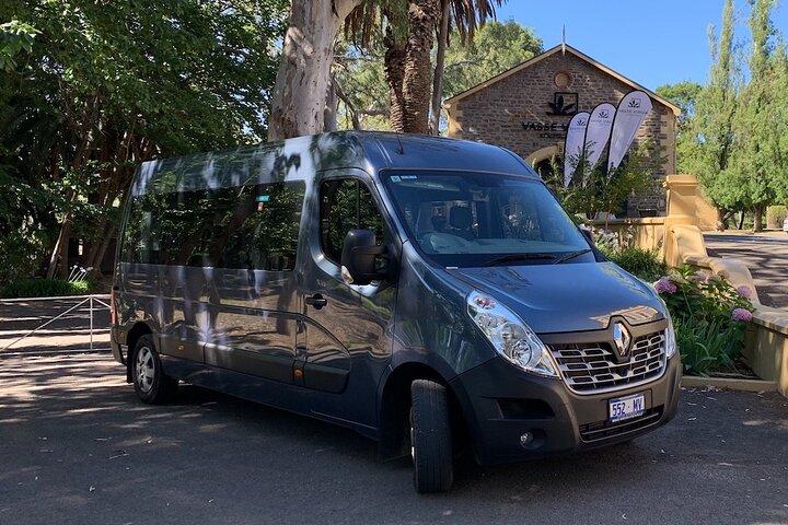 Barossa Valley Shared Wine Tour , Visite Henschke e Yalumba