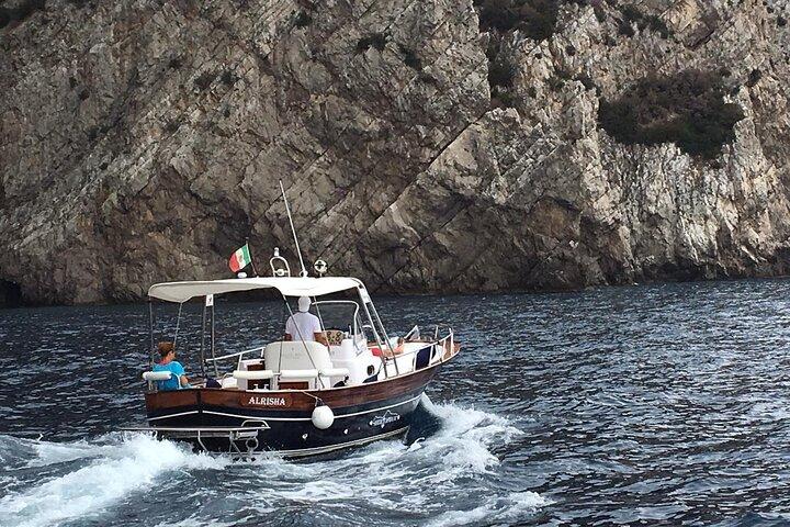 Exclusieve boottocht vanuit Capri met zwemstop en aperitief