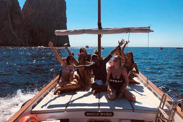 Boat Tour in Capri