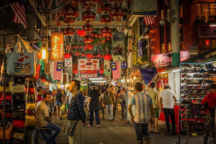 プライベートナイトツアー：ライトの下でクアラルンプール遺産