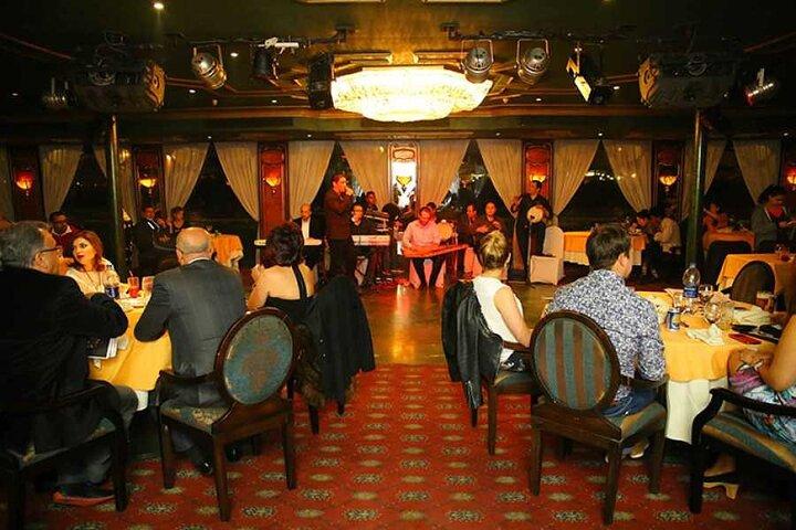 Nile Maxim Private Cruise with Dinner and Show in Cairo