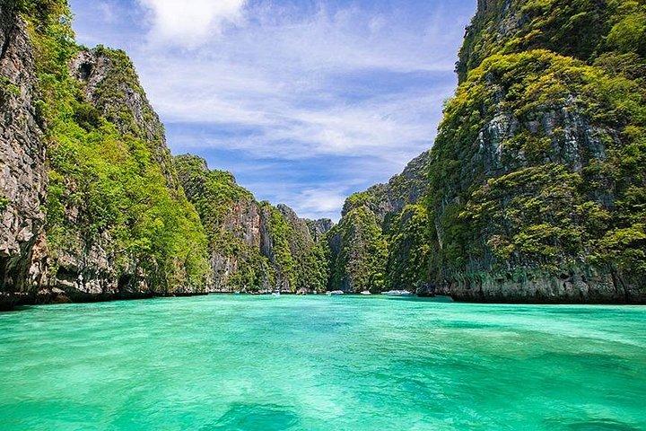 プーケット発シースター アンダマンによるピピ島とカイ島のプレミアム サービス旅行