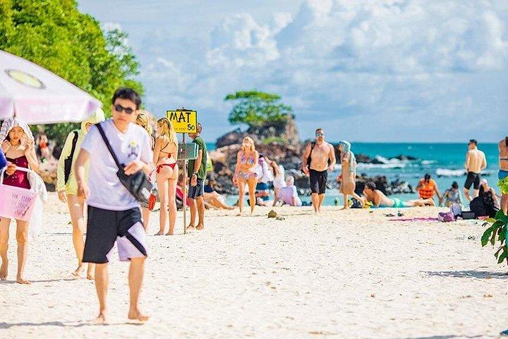 プーケット発シースター アンダマンによるピピ島とカイ島のプレミアム サービス旅行