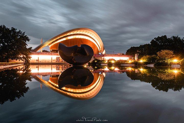 BERLIN PHOTO TOUR with a professional Photographer from Berlin