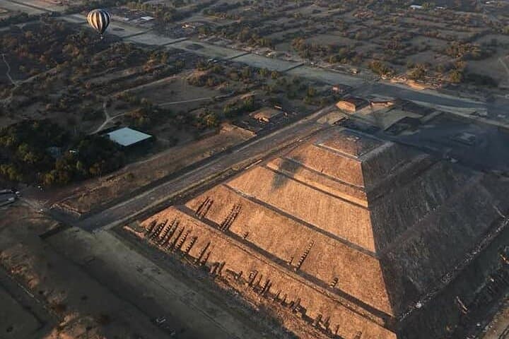 Hot air balloon from CDMX and Restaurant la Gruta (ORIGINAL)