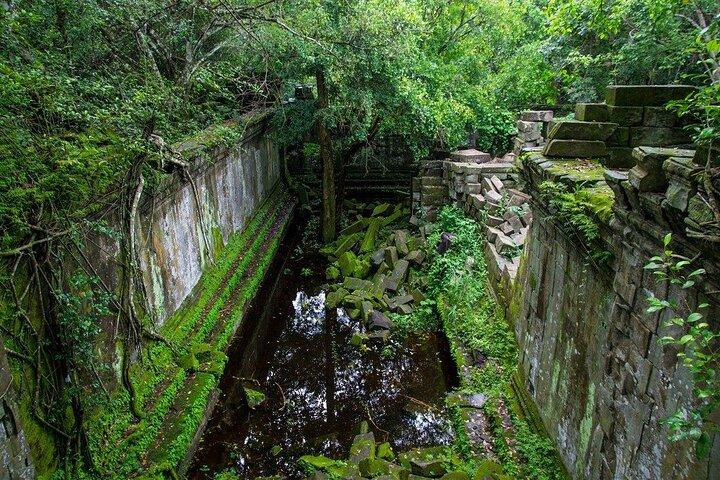 Beng Melea & Koh Ker Temples Small-Group Tour