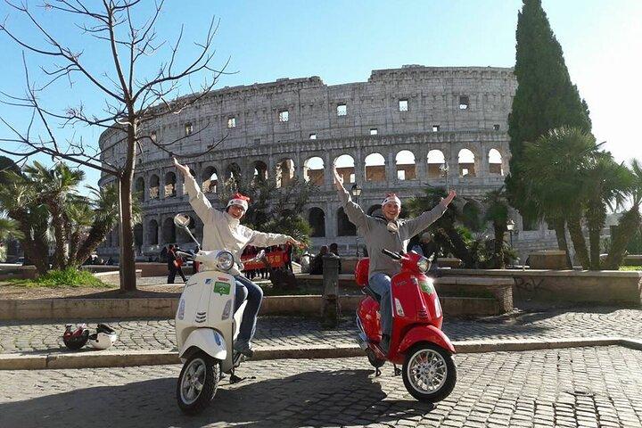 Roma Vespa Primavera 125 cc Noleggio - 72 Ore di Noleggio