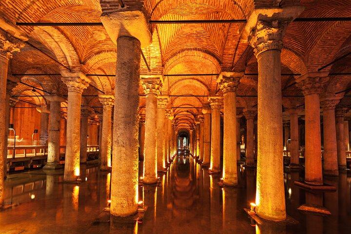 Istanbul Tourist Pass: Skip-the-Line Entry to 120+Activities