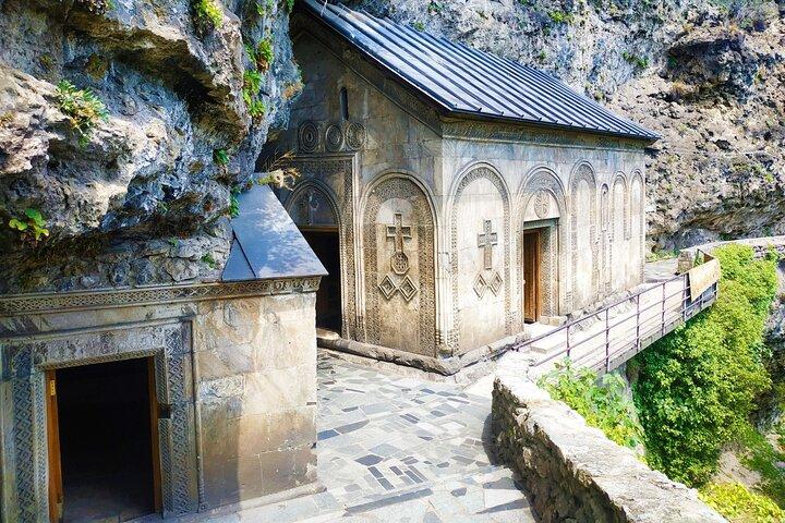 Tour to Katskhi Pillar&Chiatura from Tbilisi (Mghvimevi,Cableway, Ubisa,Tsitska)