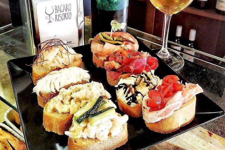 ヴェネツィアの食の物語：プライベート料理ツアー