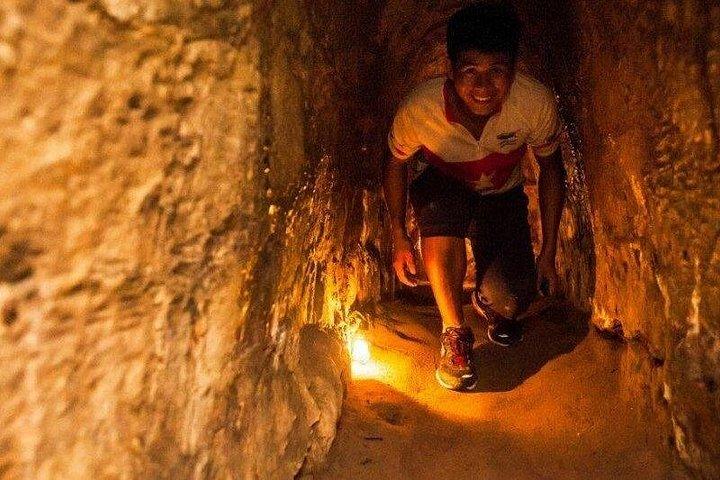 クチトンネル - 午前または午後の半日豪華ツアー