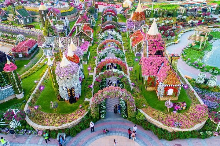 Miracle Garden and Global Village Dubai with transfers