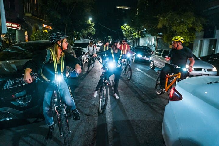 Night Street Food & Bike Tour / Small Groups /All Inclusive