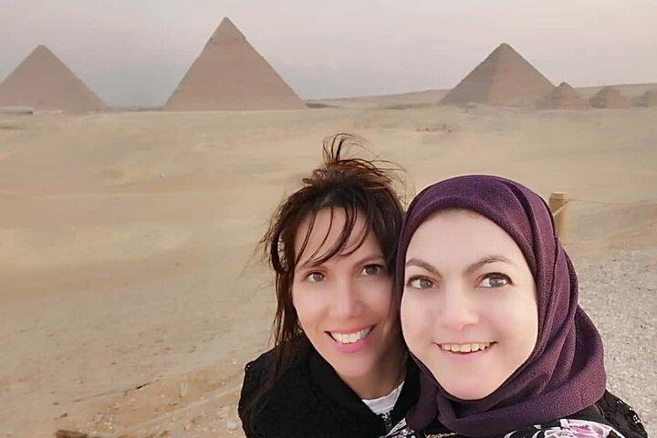 Half Day Tour Giza Pyramids& Great Sphinx with Private Tour Guide