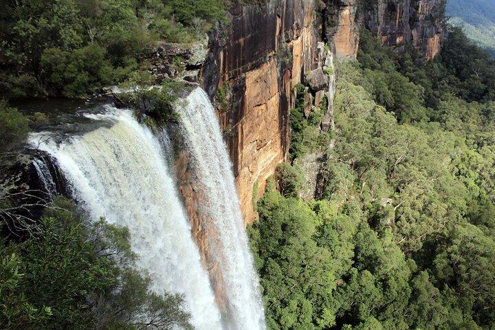 シドニー発 フィッツロイの滝を含むサザン ハイランズ プライベート日帰り旅行
