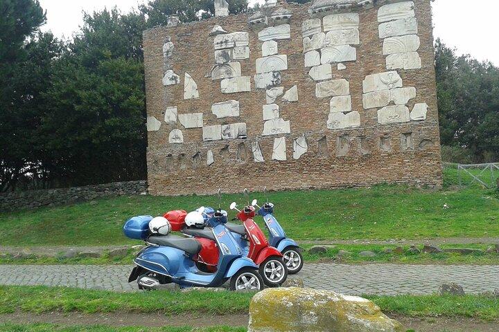 Rome Vespa Primavera 125 cc Location - 72 heures de location