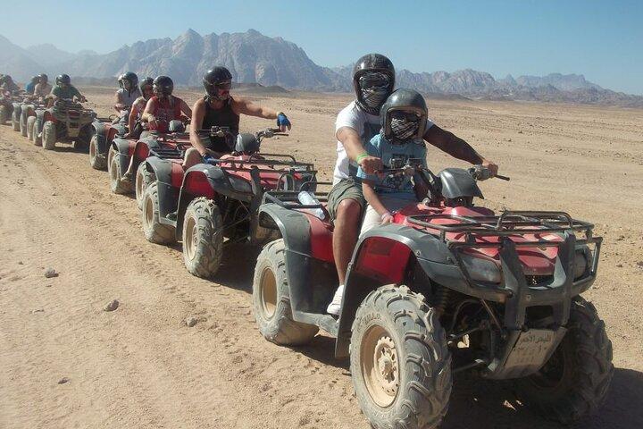 Quad-Safari im Canyon, schnorcheln am Blue Hole und Besuch von Dahab.