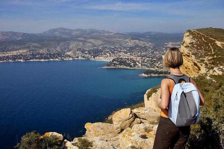 5-Hour Private Sightseeing Tour van de Provence vanuit Marseille in luxe auto