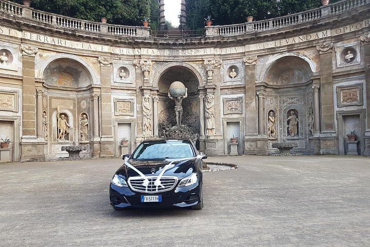 ローマの結婚式のための車