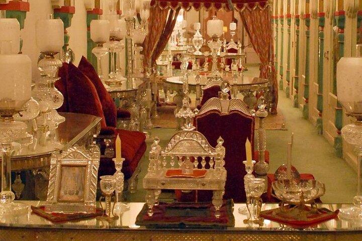 Crystal Gallery, Lake Pichola & Dinner at Jag Mandir Palace - Udaipur