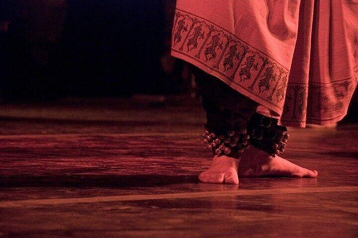 昼食付きチェンナイでのバラトナティヤム古典舞踊体験