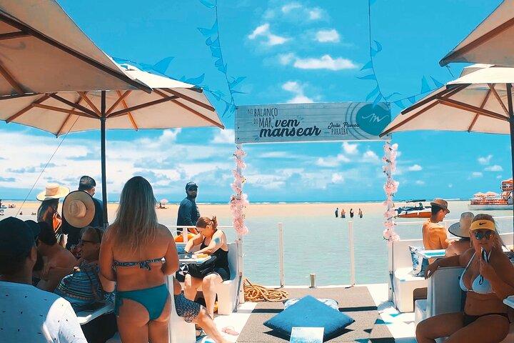 Catamaran trip to Areia Vermelha Island with transfer