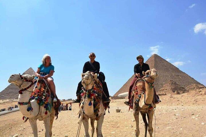 Le grandi piramidi di Giza, Sfinge, pranzo e Saqqara Day Tour dal Cairo