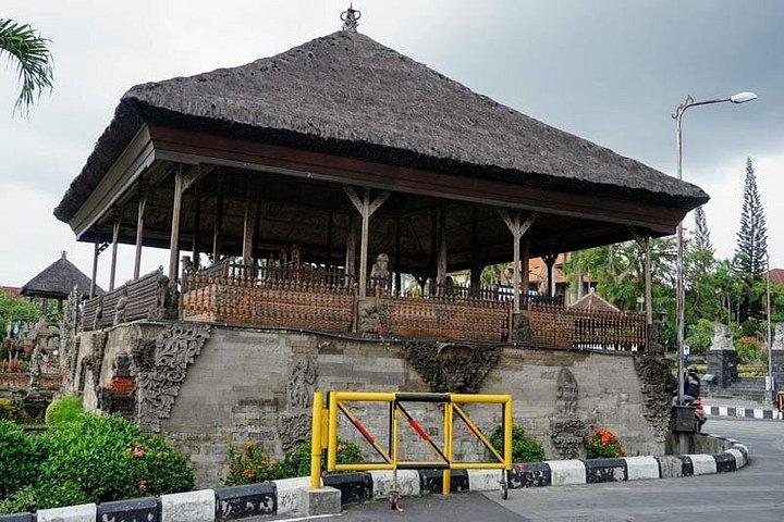 ブサキ寺院への魂の旅