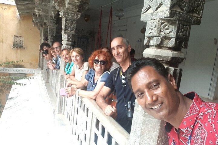 Fulddag Udaipur Sightseeing Tour med valgfri guide