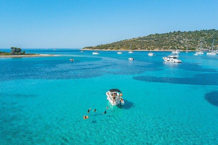 Adriatica Tour (Blaue Lagune und Solta) von Trogir oder Split