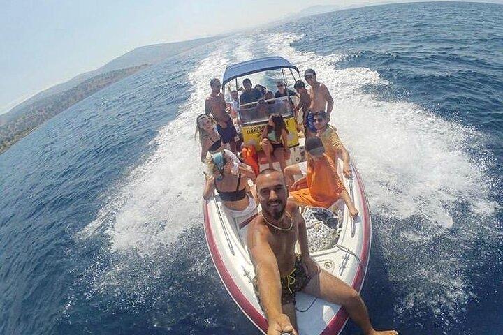 Boat to the Beaches of Krorëz & Kakome