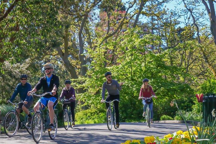 ビクトリアシティハイライトペダルまたはEバイクツアー-フッド＆レジェンド