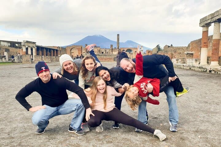 Pompeii, Herculaneum and Winery on Vesuvius with an Archaeologist