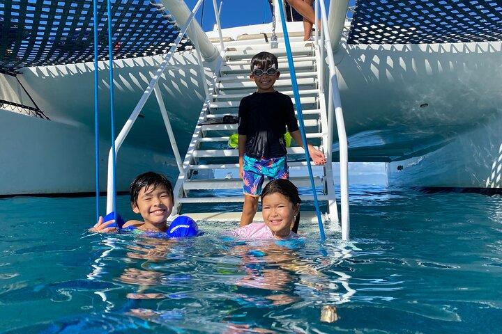 Moana’s Waikīkī Grand Guided Turtle Snorkel & Sailing Adventure