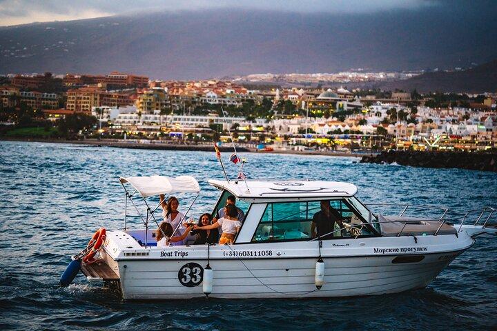 Romântico passeio nocturno de barco para 2