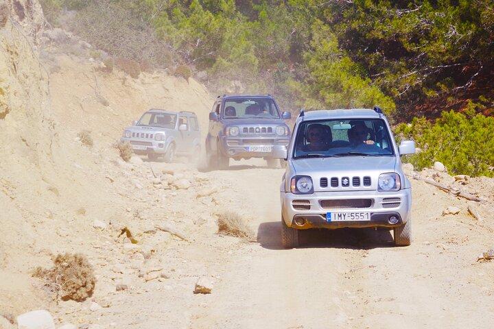 セルフ ドライブ 4x4 ジープ サファリ - 北部でピックアップ