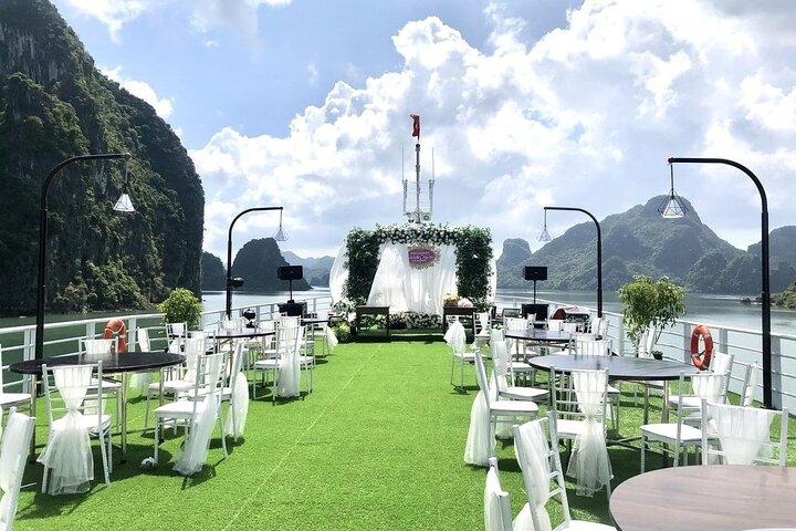 Lan Ha Bay Luxury Cruise 2D / 1N: Kajaksejlads og svømning på de uberørte steder
