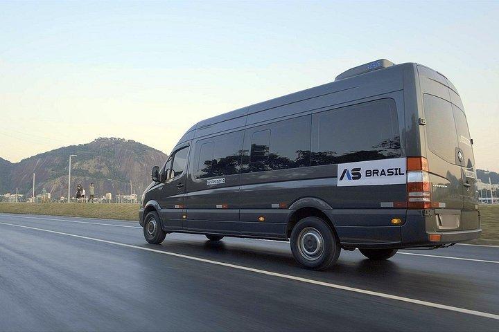 Executive Van - Transfer to Airports | Round Trip