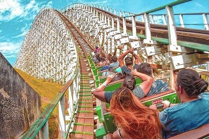 ホピ ハリ アミューズメント パークへの日帰り旅行: ラテンアメリカ最大の公園の 1 つ